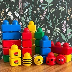 VINTAGE LEGO DUPLO Primo Lot of 29 building blocks and rattles Toddlers 90’s kid